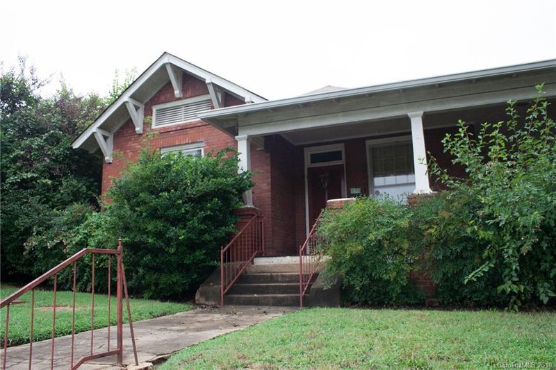 417 Front St, Statesville, NC 28677