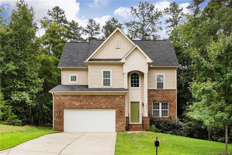 1213 Windsor Dr, Kannapolis, NC 28081