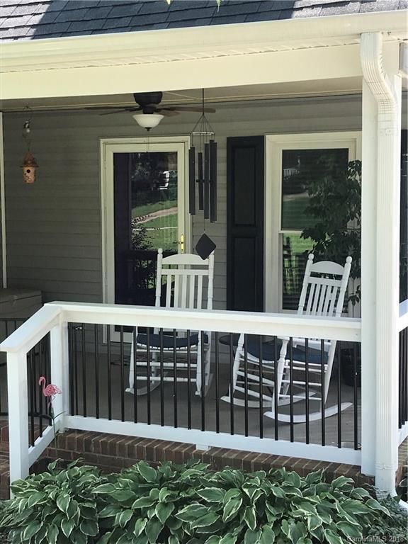 2314 Springwater Dr, Gastonia, NC 28056