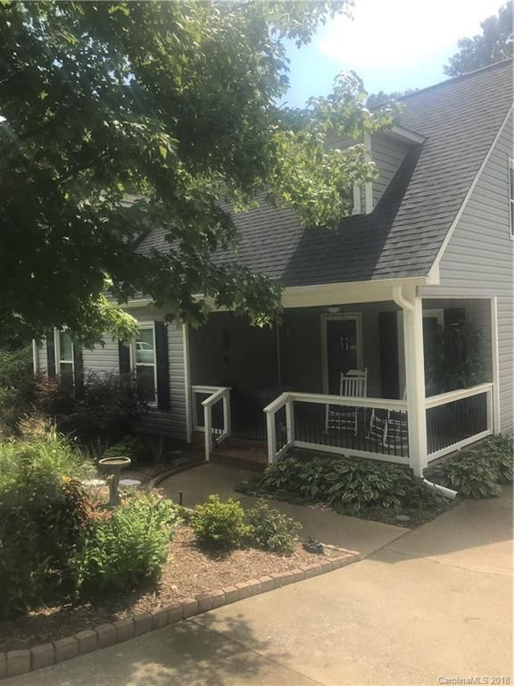 2314 Springwater Dr, Gastonia, NC 28056