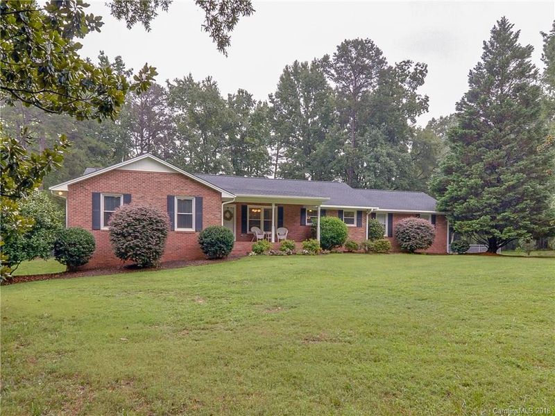 2007 Forest Hills Ln, Monroe, NC 28112