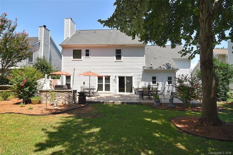 8401 Tonawanda Dr, Charlotte, NC 28277