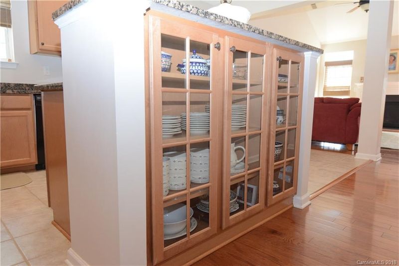 8253 Bridgegate Dr #350, Huntersville, NC 28078