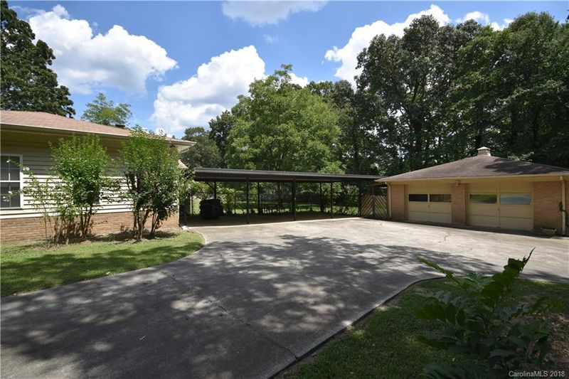 5316 Beverly Dr, Indian Trail, NC 28079