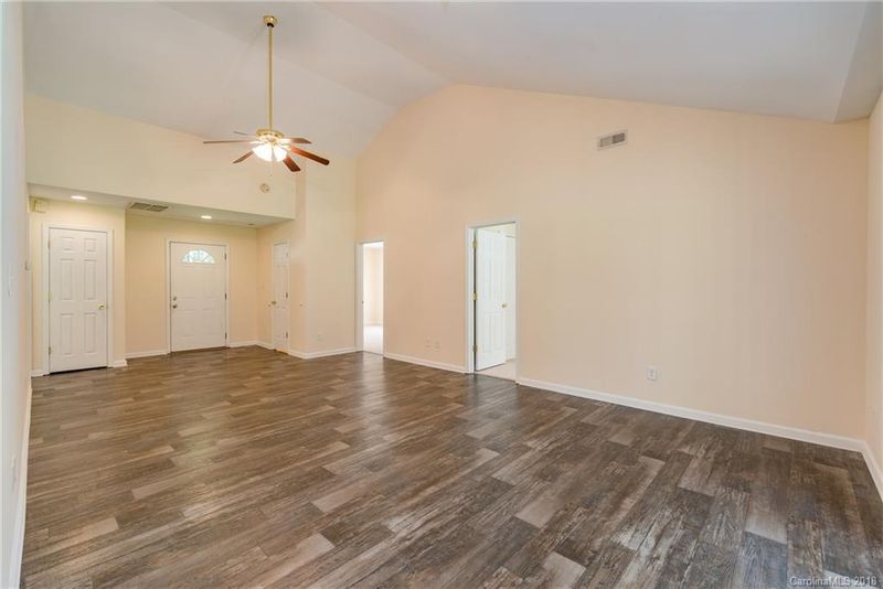 4218 Rutgers Ave, Charlotte, NC 28206