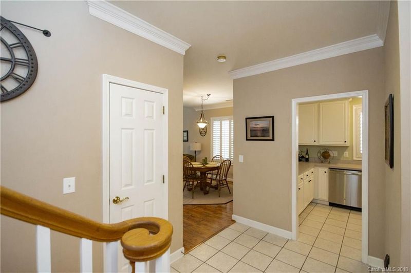 17724 Kings Point Dr #1, Cornelius, NC 28031