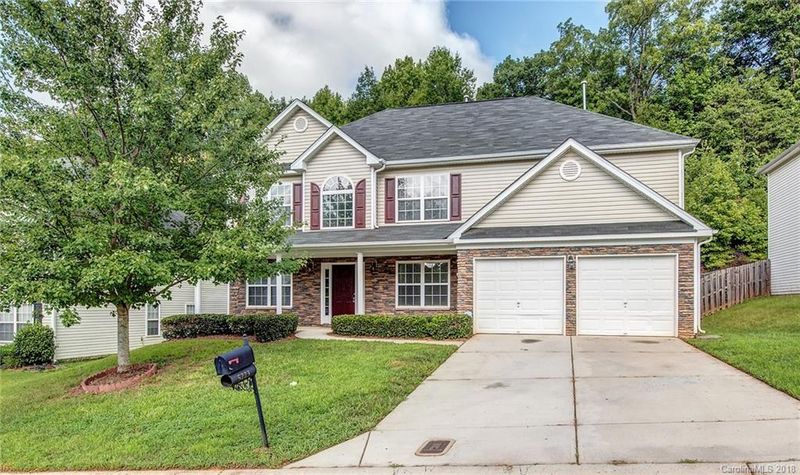 5223 Sunriver Rd, Gastonia, NC 28054