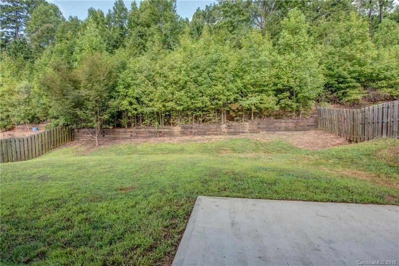 5223 Sunriver Rd, Gastonia, NC 28054
