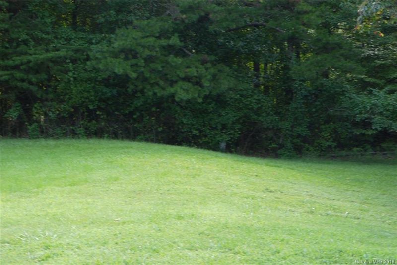 6803 Long Island Rd, Catawba, NC 28609