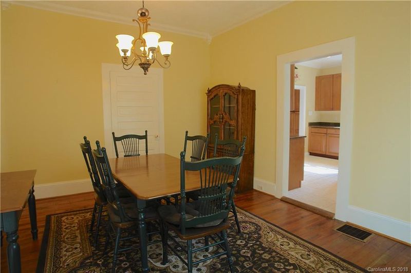509 Poplar St, Lincolnton, NC 28092