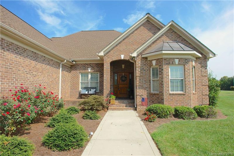 2527 Gateway Ln, Lincolnton, NC 28092
