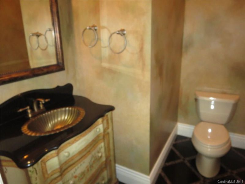 3919 Cindy Ln, Denver, NC 28037