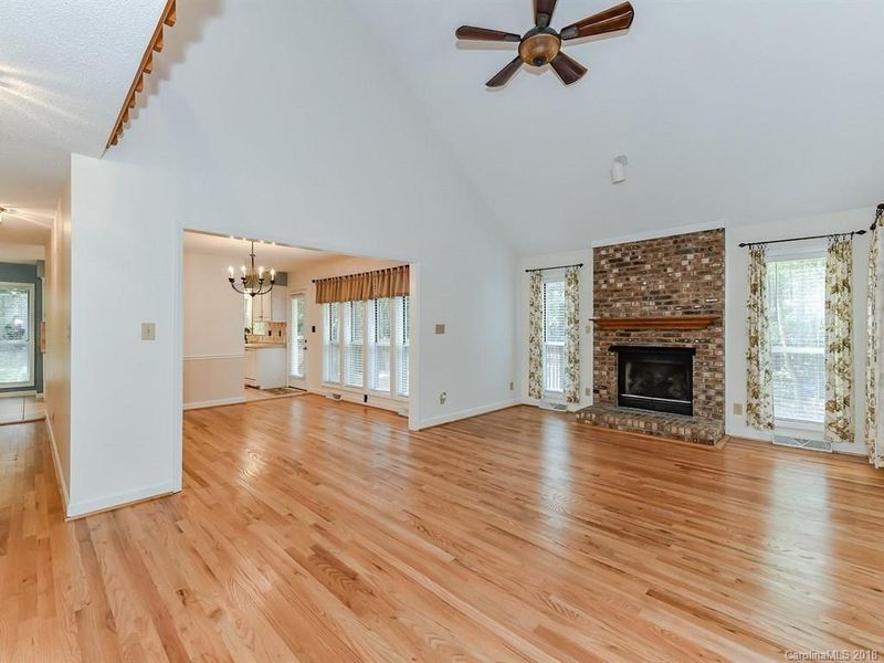 2509 Lakeview Cir, Matthews, NC 28105