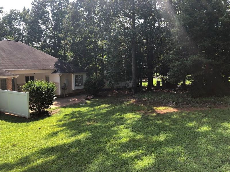 148 Hunters Pointe Dr, Dallas, NC 28034