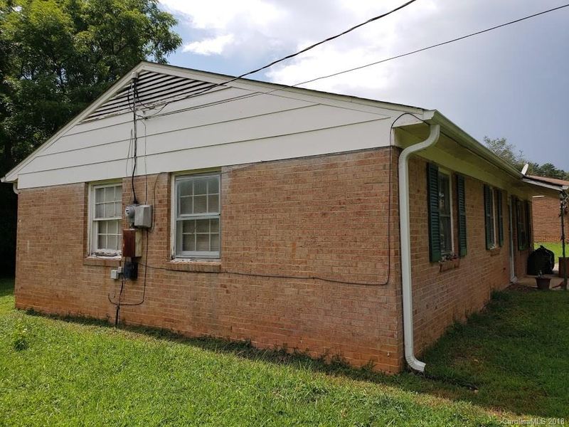 4709 Plaza Rd, Gastonia, NC 28056