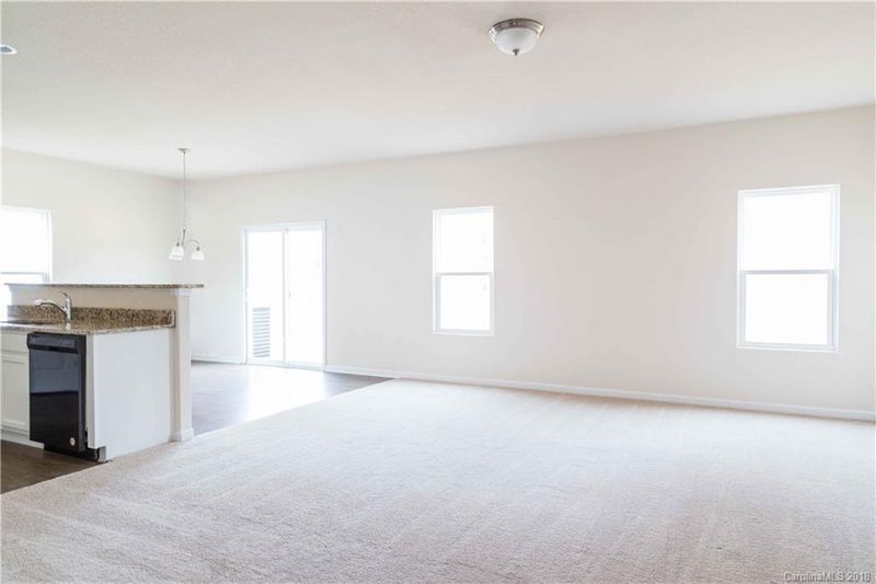8326 Kneller St, Charlotte, NC 28215