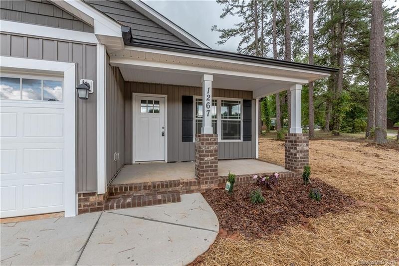 1216 El Paso St, Kannapolis, NC 28083