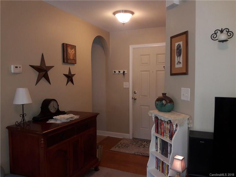 2416 Hart Rd, Charlotte, NC 28214