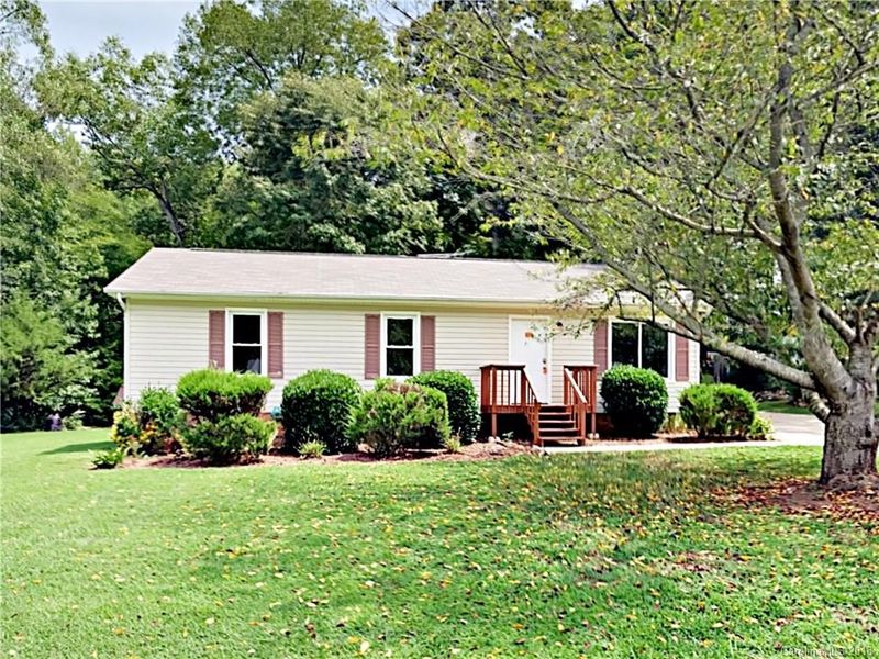 1072 Hay Row Rd, Clover, SC 29710