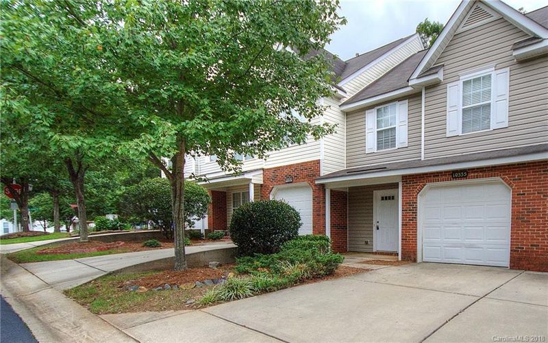 10335 Flat Stone Rd, Charlotte, NC 28213