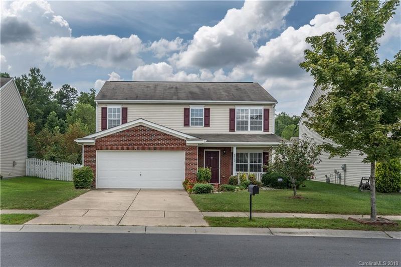 8712 Chalkstone Rd, Charlotte, NC 28216