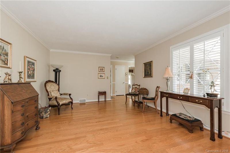 689 Grandview Dr, Concord, NC 28025