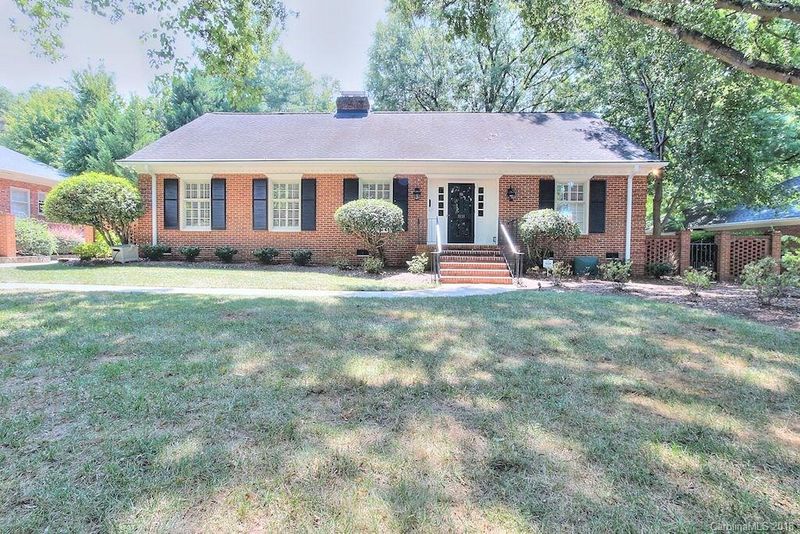 3131 Cloverfield Rd, Charlotte, NC 28211