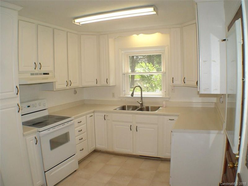 2334 Cartwright Pl, Charlotte, NC 28208
