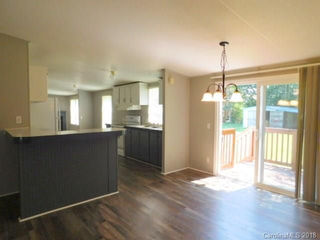 2306 Sweet Pea Ln, Lincolnton, NC 28092