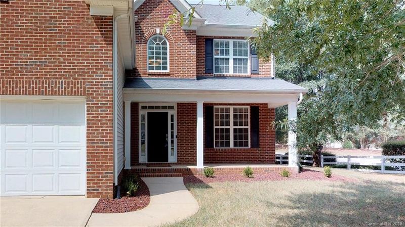 15041 Middlesborough Dr, Matthews, NC 28104