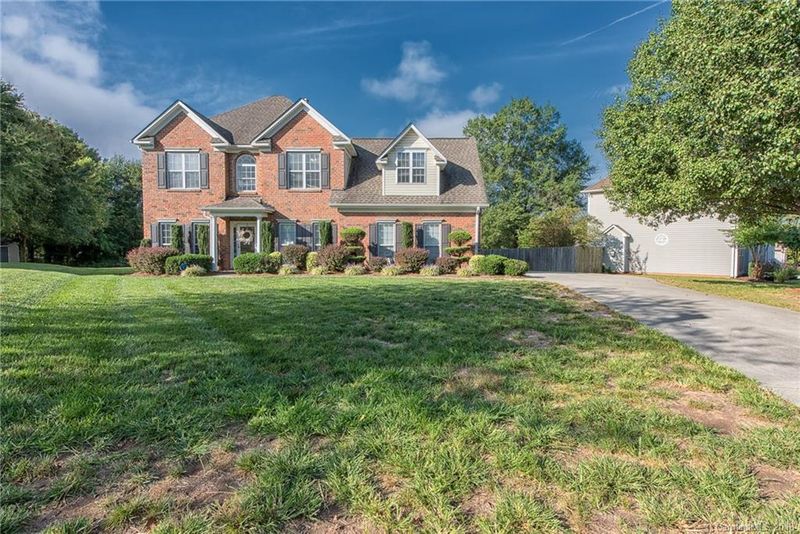 3384 Garrett Dr #112, Concord, NC 28027