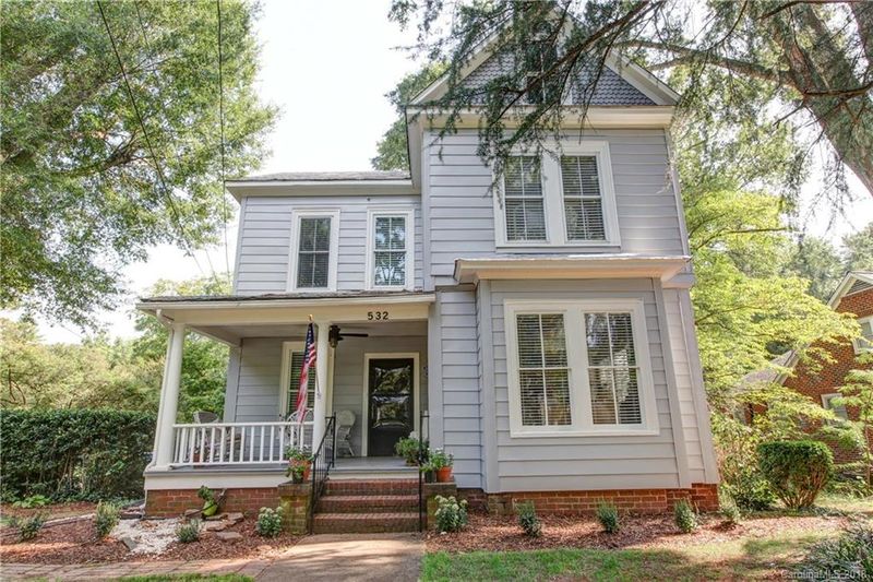 532 E Broad St, Statesville, NC 28677