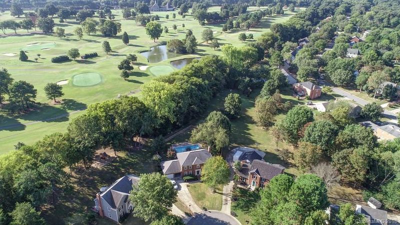 4838 Deanscroft Dr, Charlotte, NC 28226
