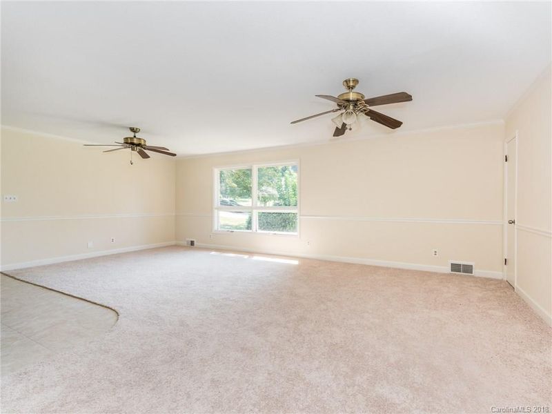 500 Peachtree Rd, Charlotte, NC 28216