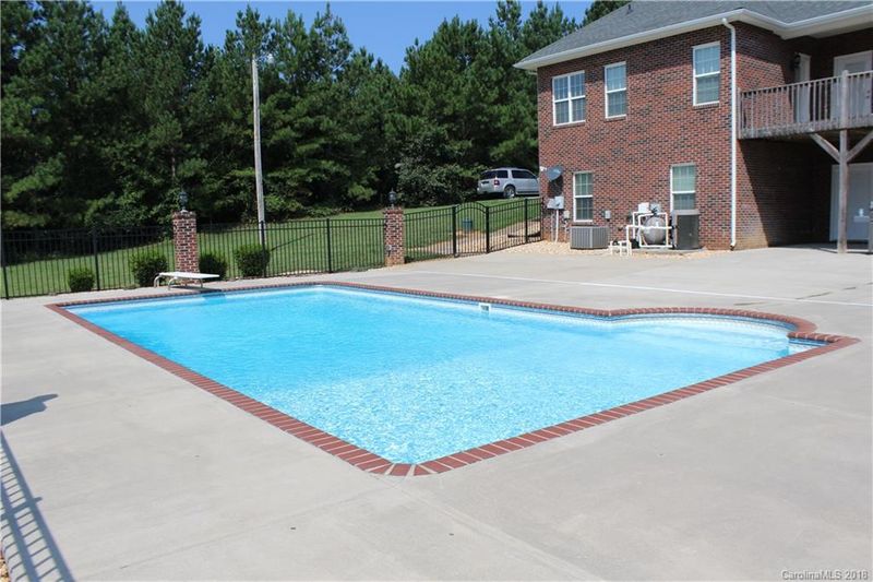 1117 Tot Dellinger Rd #4 & 10, Cherryville, NC 28021