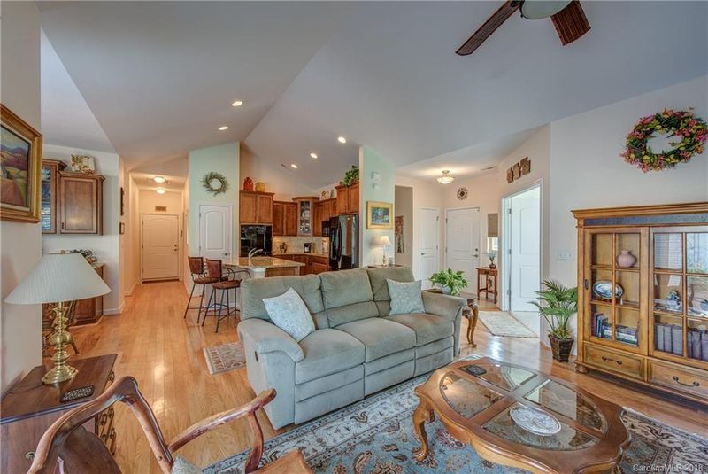 4741 Polo Gate Blvd, Charlotte, NC 28216
