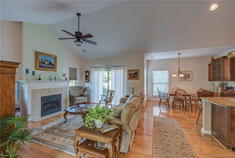 4741 Polo Gate Blvd, Charlotte, NC 28216
