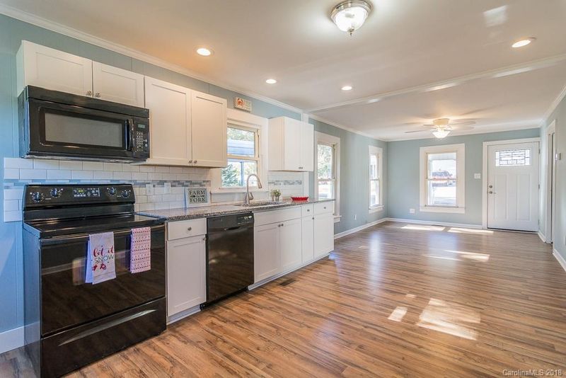 915 Oakshade Ave, Kannapolis, NC 28083