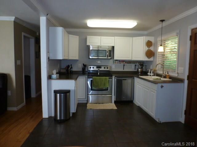 133 Pine Dr, Lowell, NC 28098
