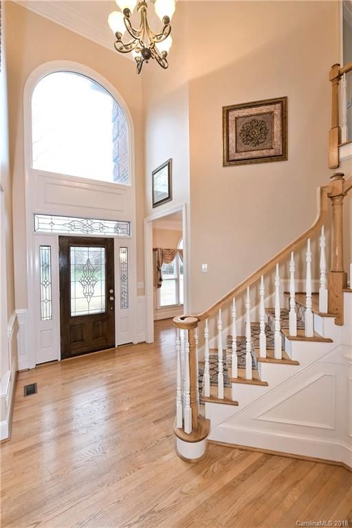11335 Chestnut Hill Dr, Matthews, NC 28105