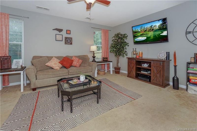 7550 Berkeley Rd #22, Denver, NC 28037