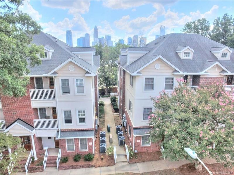 121 S Summit Ave, Charlotte, NC 28208