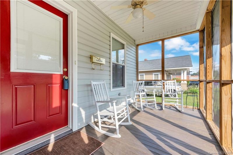 195 Front St, Cramerton, NC 28032