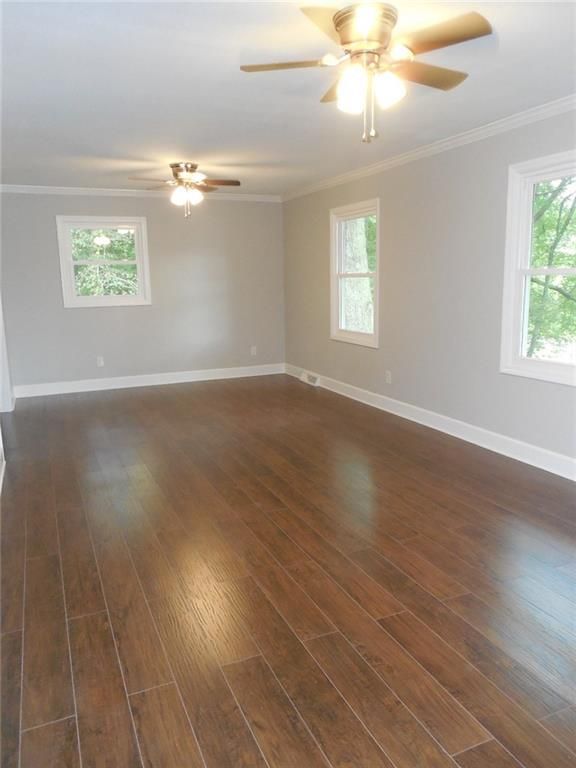 450 29th Ave NE, Hickory, NC 28601