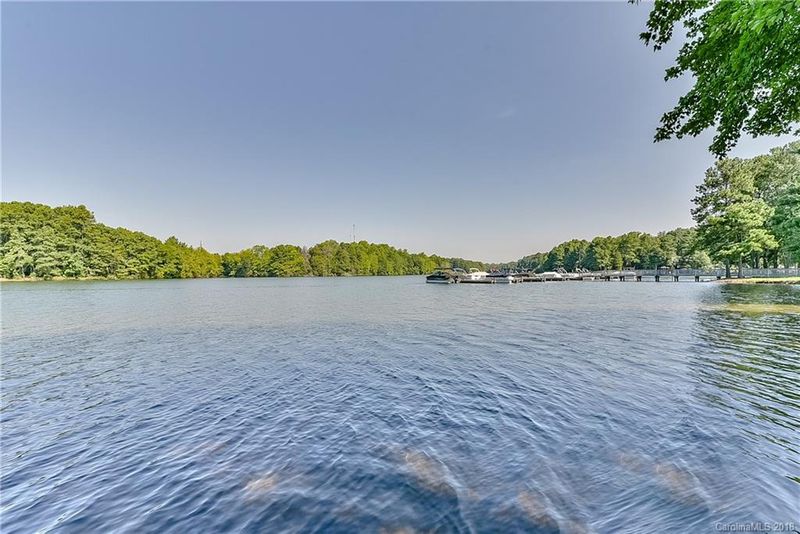 103 Caladium Dr, Davidson, NC 28115