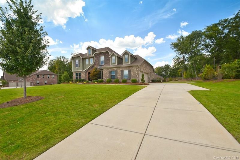 742 Lingfield Ln, Weddington, NC 28173