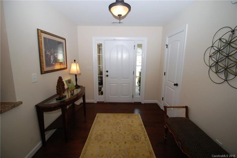 2122 London Ln, Belmont, NC 28012