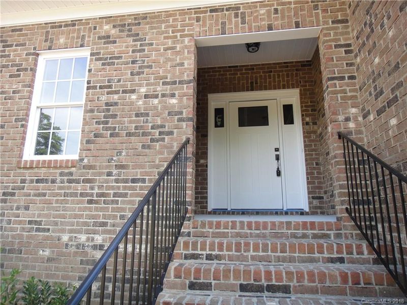 641 Knollcrest Dr NE, Concord, NC 28025