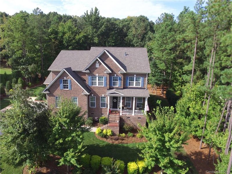 1052 Crofton Dr, Waxhaw, NC 28173