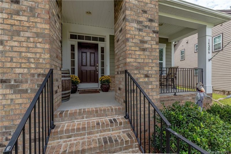 14306 Murfield Ct, Charlotte, NC 28278